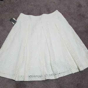 NWT white lace pleated full skirt